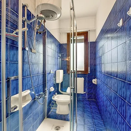 Edera With Balcony Few Steps From Sea - Happy *