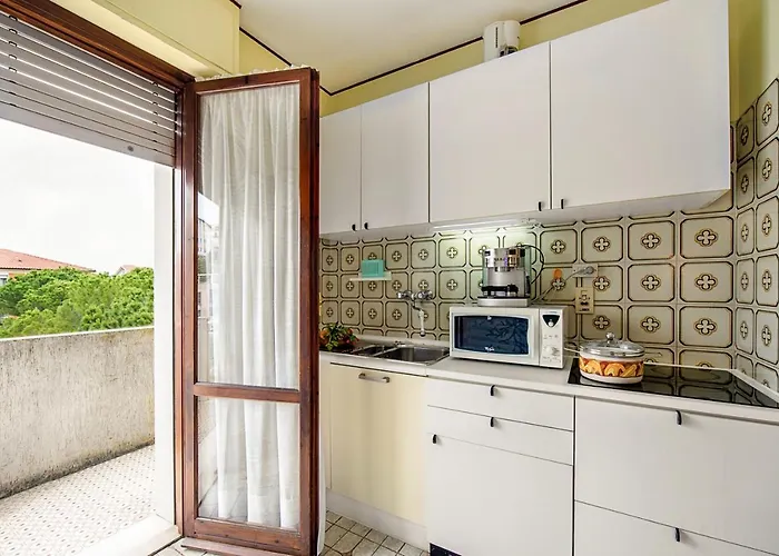 Edera With Balcony Few Steps From Sea - Happy Apartment