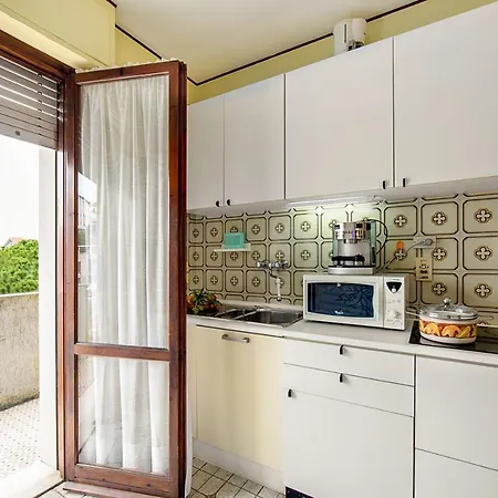 Edera With Balcony Few Steps From Sea - Happy Apartment