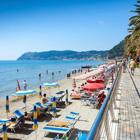 Edera With Balcony Few Steps From Sea - Happy Apartment *