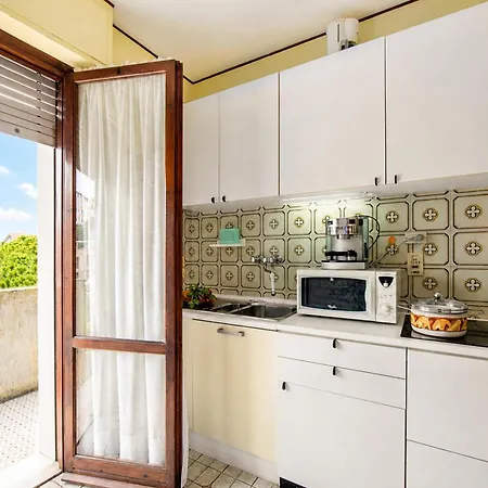Edera With Balcony Few Steps From Sea - Happy San Bartolomeo Al Mare